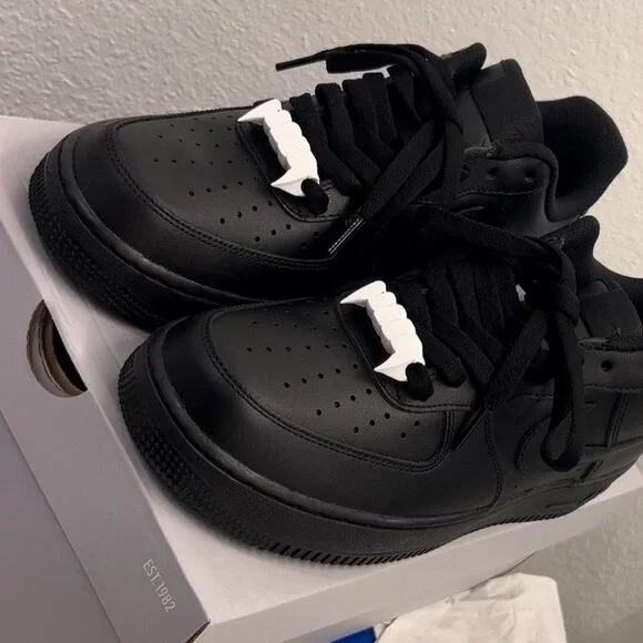 Emo/Punk/Alternative Halloween Vamp Fangs Teeth Custom Lace Lock / Charms - Picture 7 of 9